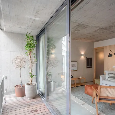 Liiiving In - Bolhao Trendy Apartment